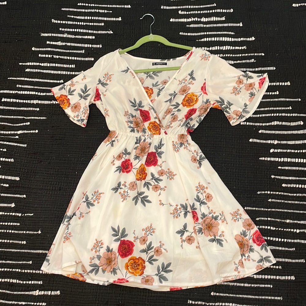 Boutique Floral Dress size S